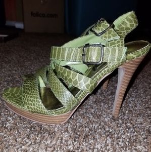 rue21 Green Heels - Size 6
